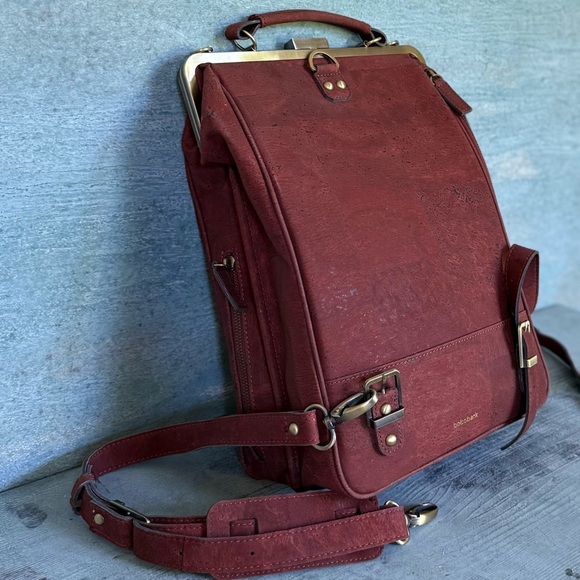 laFlore Handbags - LAFLORE BOBOBARK convertible backpack Parisian Daily Fashion